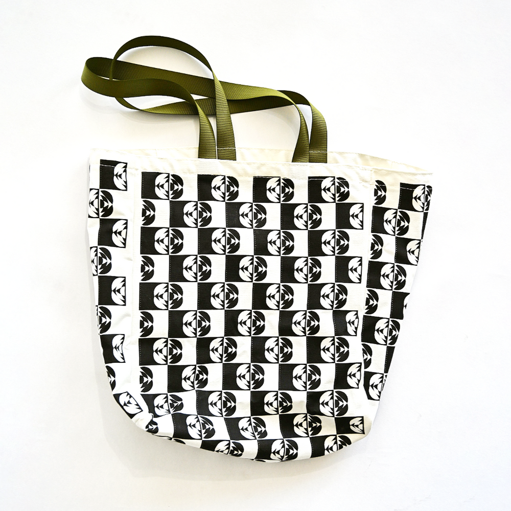 Canvas Tote in Cabbage
