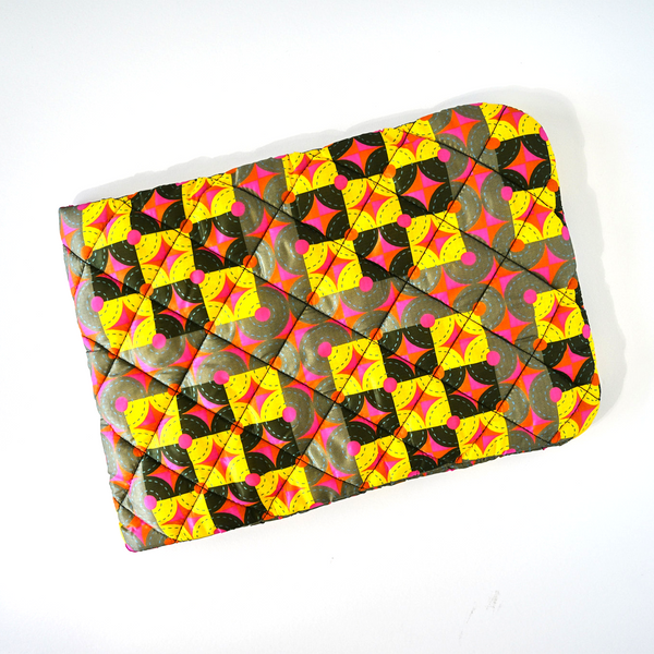 Puffy Laptop Sleeve in Olives